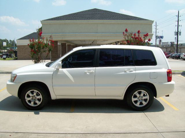 Toyota Highlander 4dr 1500 4WD SLT 4x4 SUV SUV