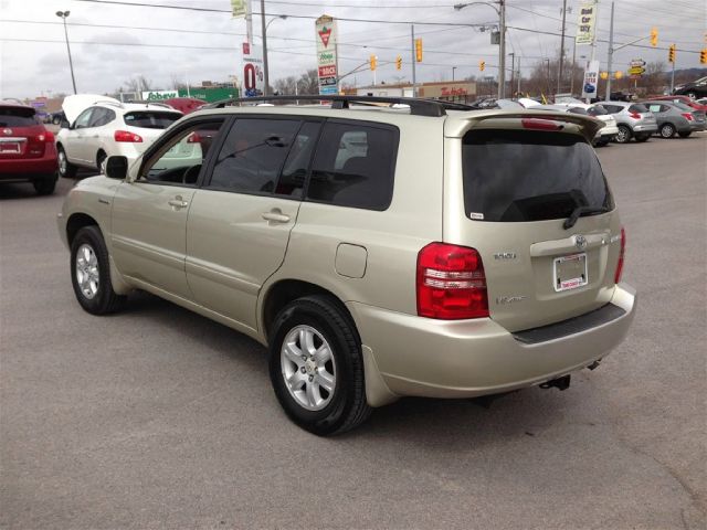 Toyota Highlander 2002 photo 1