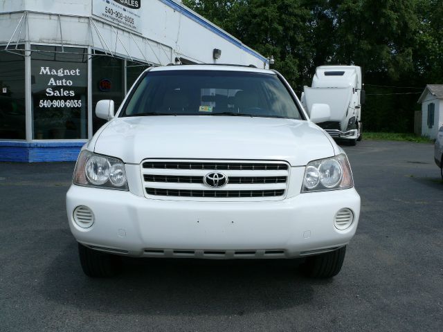 Toyota Highlander 340 Wedge SUV