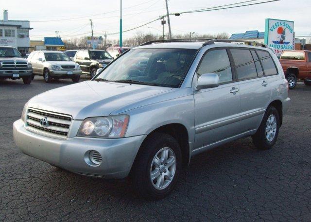 Toyota Highlander 2WD 4dr I4 Sport Utility