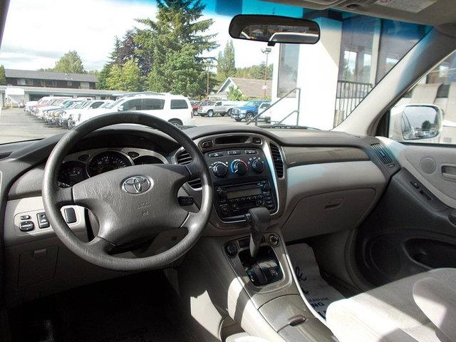 Toyota Highlander 2003 photo 2