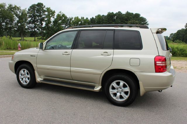 Toyota Highlander 2003 photo 2