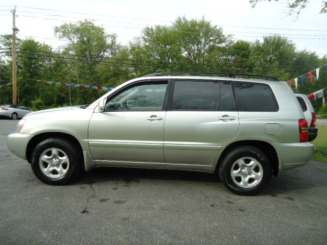 Toyota Highlander 2003 photo 2