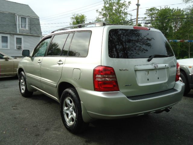 Toyota Highlander 2003 photo 3