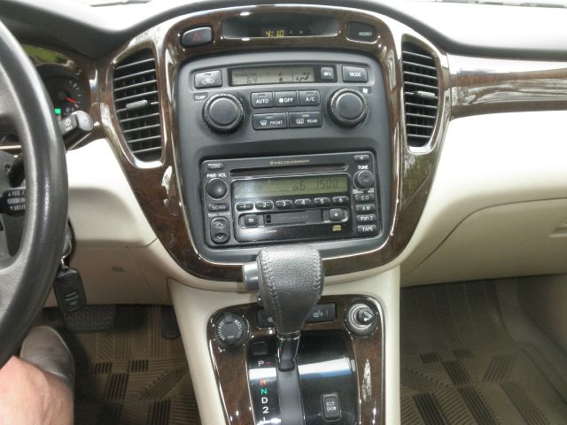 Toyota Highlander 2003 photo 14