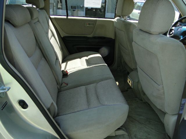 Toyota Highlander 2003 photo 10