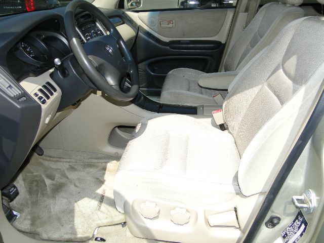 Toyota Highlander 2003 photo 15