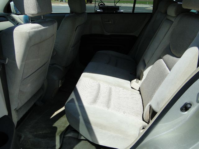 Toyota Highlander 2003 photo 8