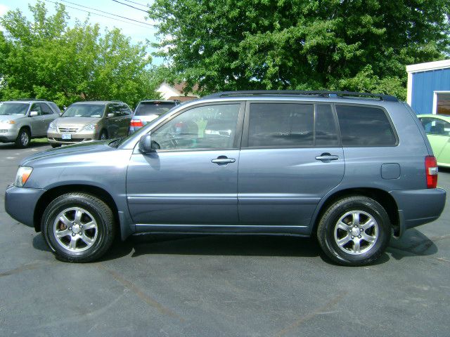 Toyota Highlander 2004 photo 1