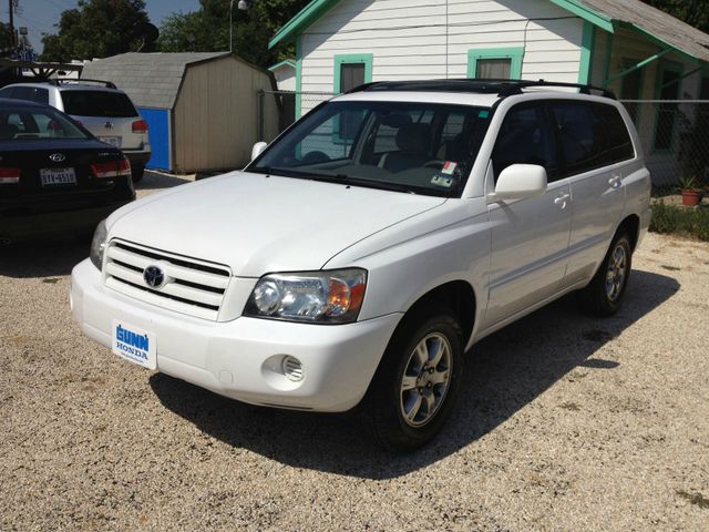 Toyota Highlander QUAD CAB W SUV