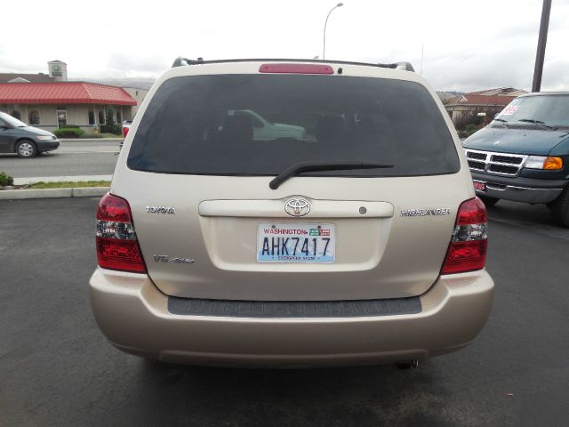 Toyota Highlander 2004 photo 1