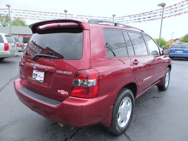 Toyota Highlander 2004 photo 16