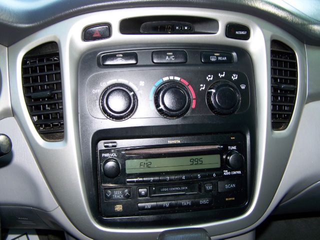 Toyota Highlander 2004 photo 13