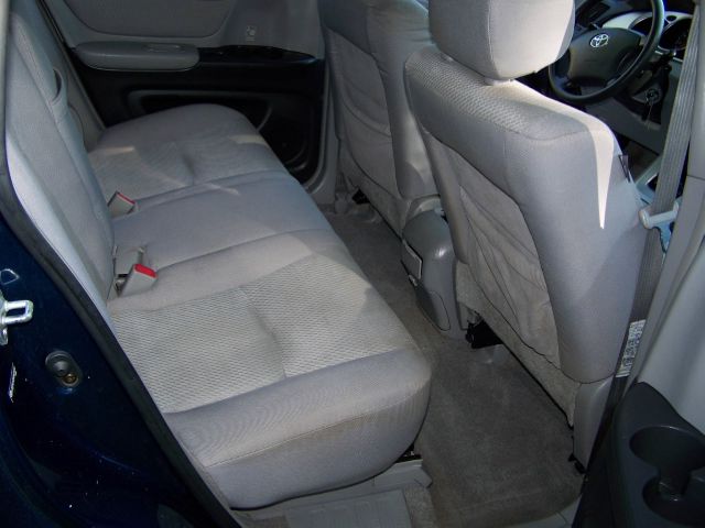 Toyota Highlander 2004 photo 3