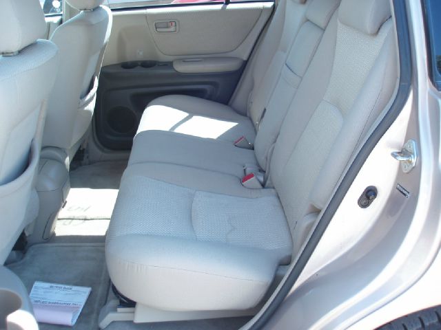 Toyota Highlander 2004 photo 3