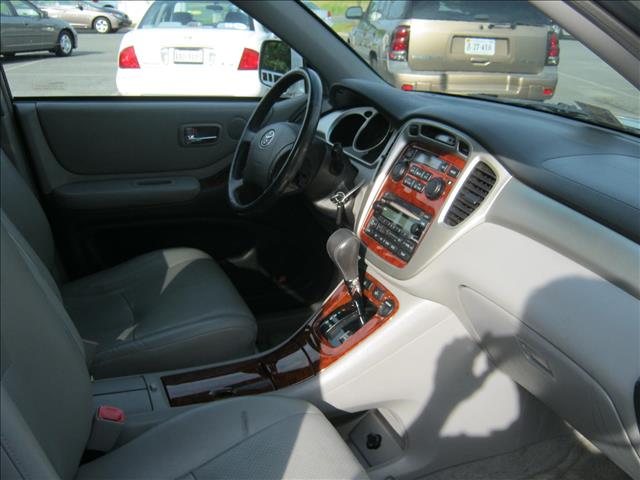 Toyota Highlander 2004 photo 11