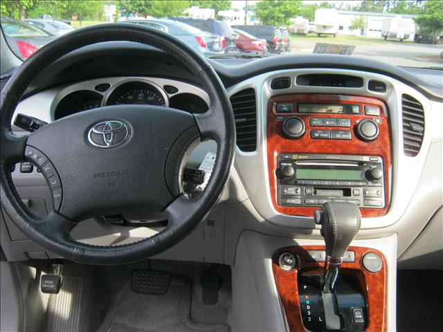 Toyota Highlander 2004 photo 14