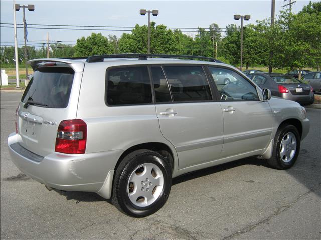 Toyota Highlander 2004 photo 16