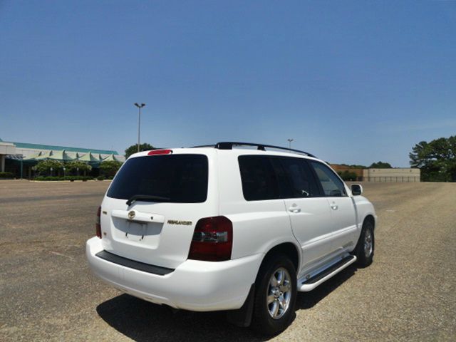 Toyota Highlander QUAD CAB W SUV