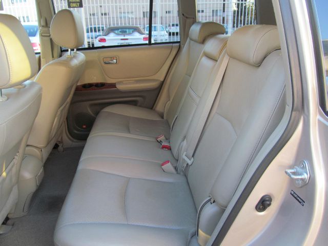 Toyota Highlander 2004 photo 4