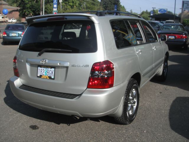 Toyota Highlander 2004 photo 2