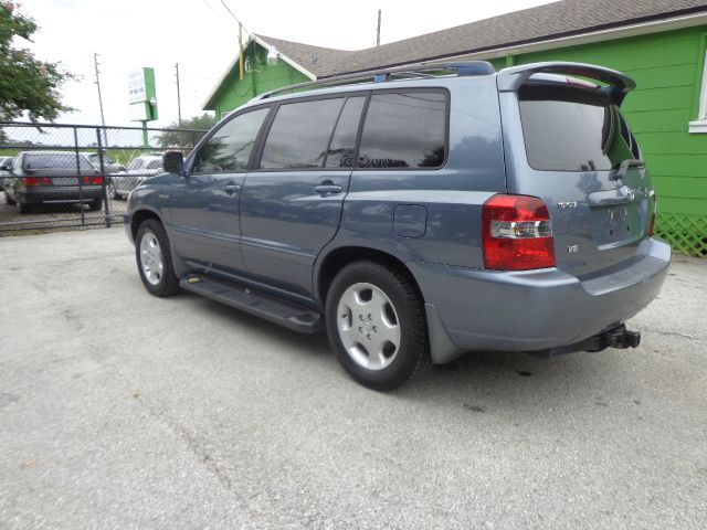 Toyota Highlander 2004 photo 1