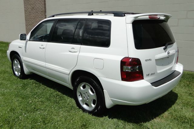 Toyota Highlander 2004 photo 3