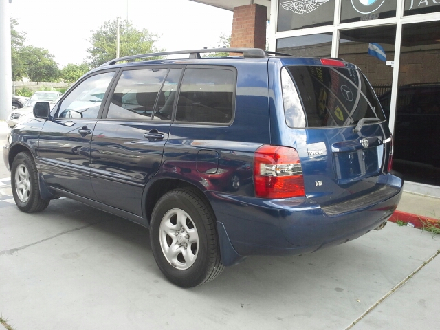 Toyota Highlander QUAD CAB W SUV