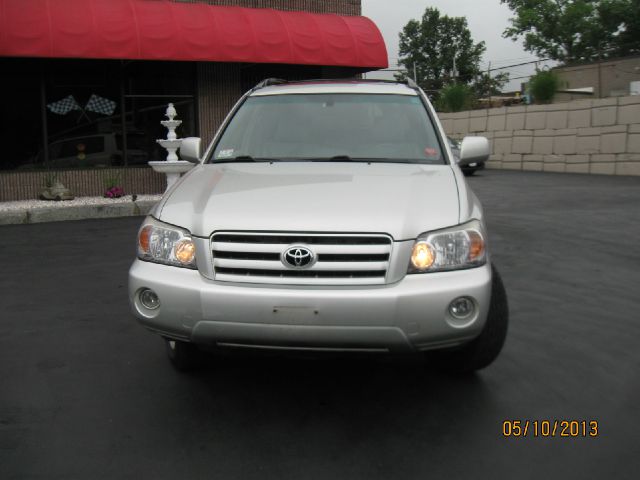 Toyota Highlander 2004 photo 1