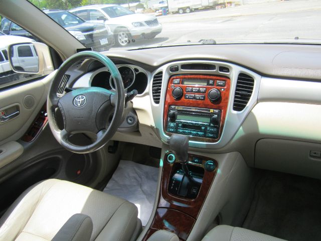 Toyota Highlander 2004 photo 10