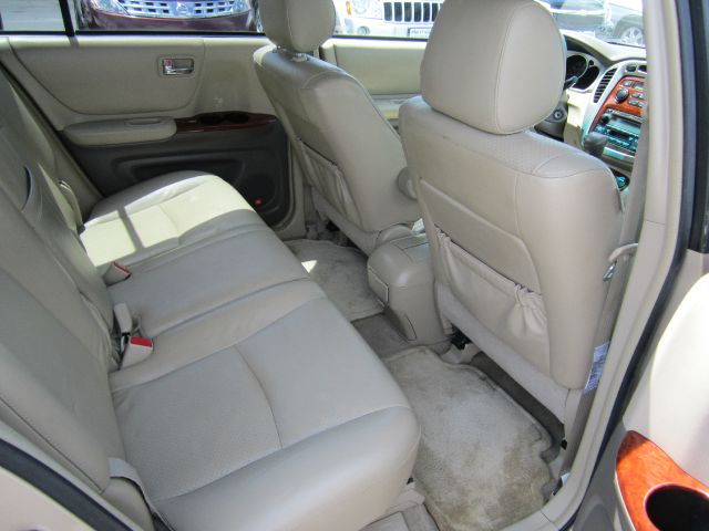 Toyota Highlander 2004 photo 11