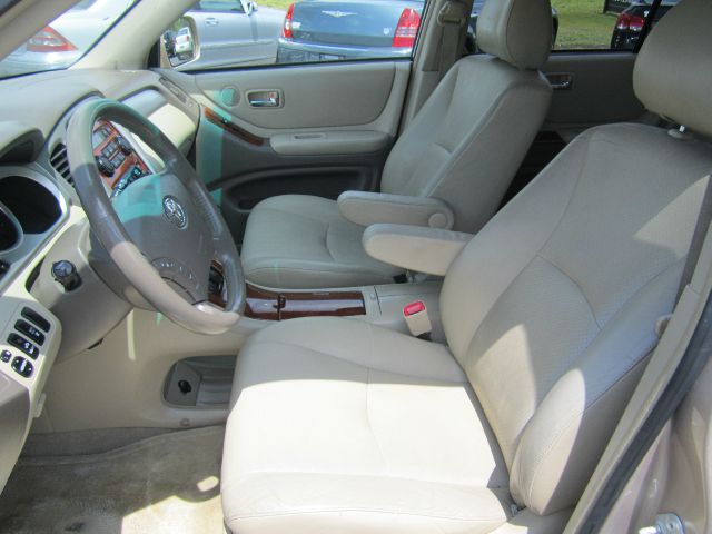 Toyota Highlander 2004 photo 12