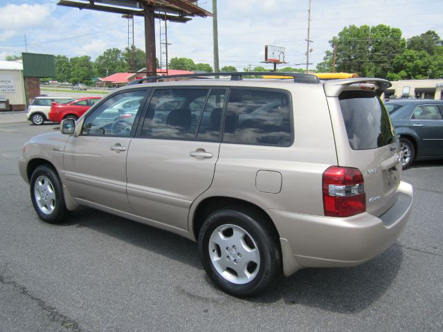 Toyota Highlander 2004 photo 16