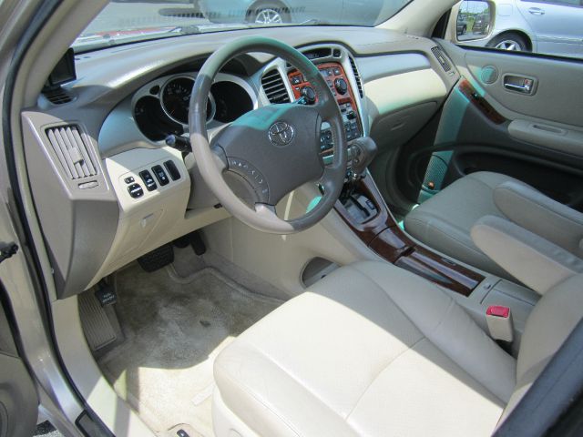 Toyota Highlander 2004 photo 2