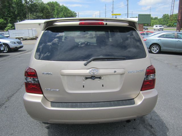 Toyota Highlander 2004 photo 3