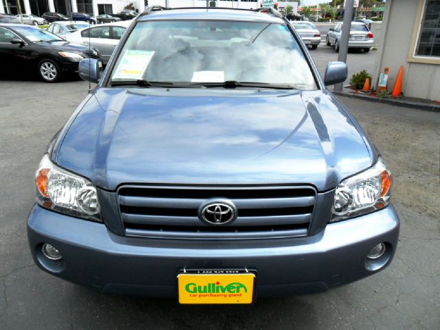 Toyota Highlander 2004 photo 3