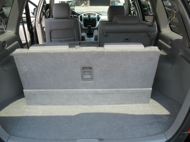 Toyota Highlander 2004 photo 10