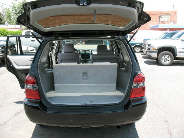 Toyota Highlander 2004 photo 20