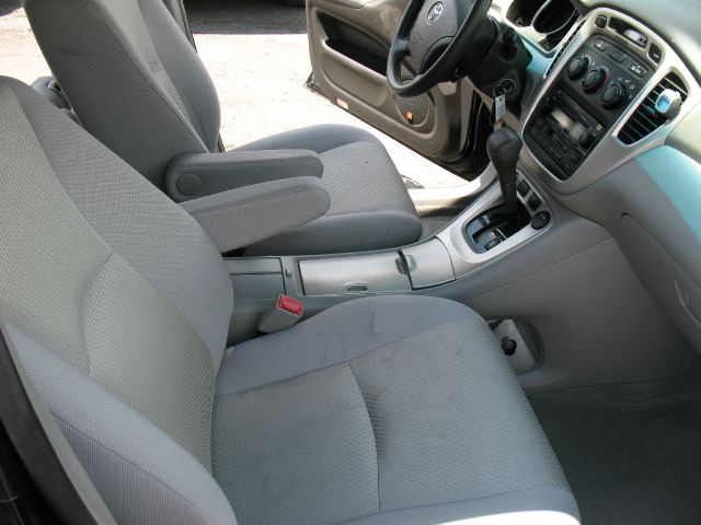 Toyota Highlander 2004 photo 21