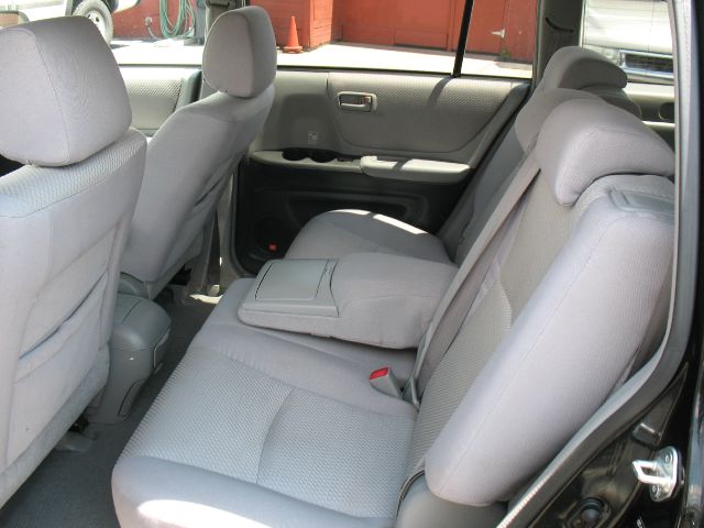 Toyota Highlander 2004 photo 8