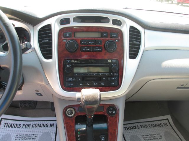 Toyota Highlander 2005 photo 10