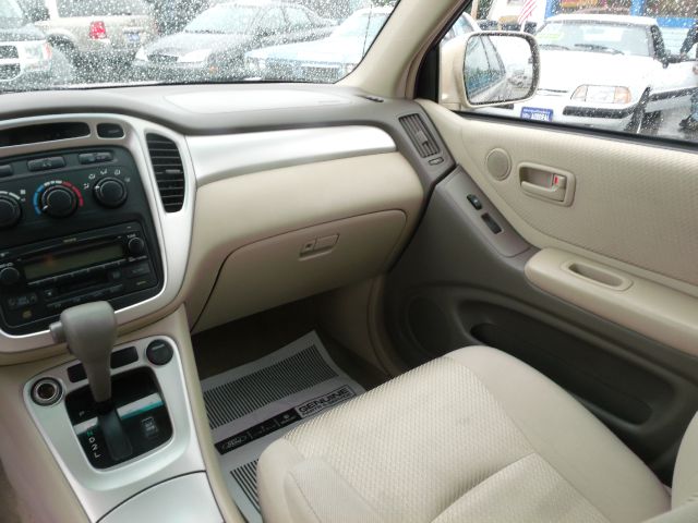 Toyota Highlander 4wd SUV