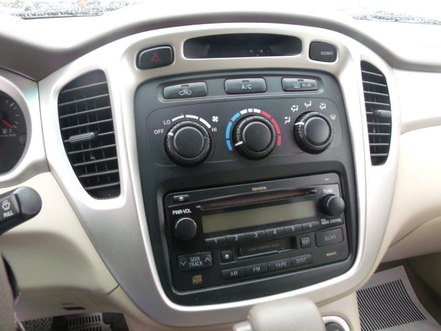 Toyota Highlander 2005 photo 15