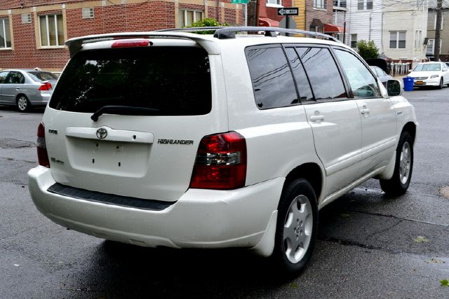 Toyota Highlander 2005 photo 12