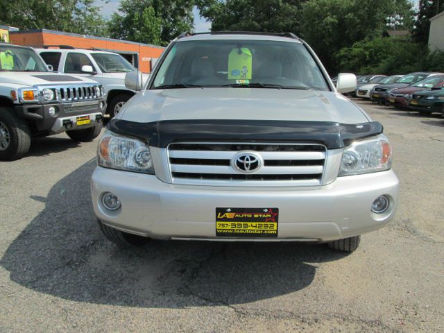 Toyota Highlander QUAD CAB W SUV