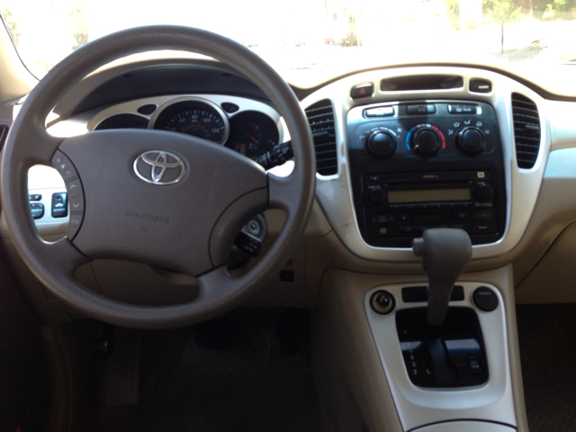 Toyota Highlander 2005 photo 9