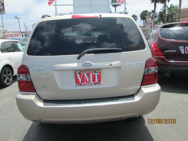 Toyota Highlander 2005 photo 10