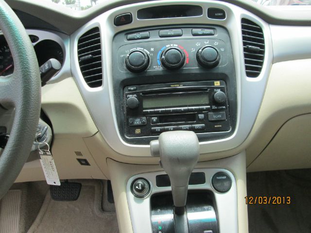 Toyota Highlander 2005 photo 2