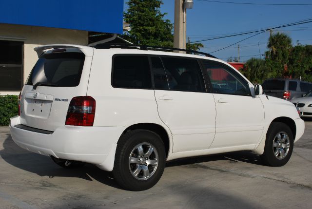 Toyota Highlander 2005 photo 2