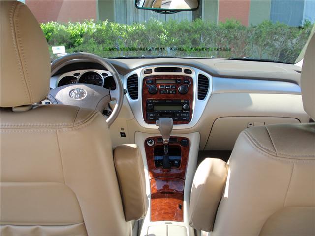 Toyota Highlander 2005 photo 2